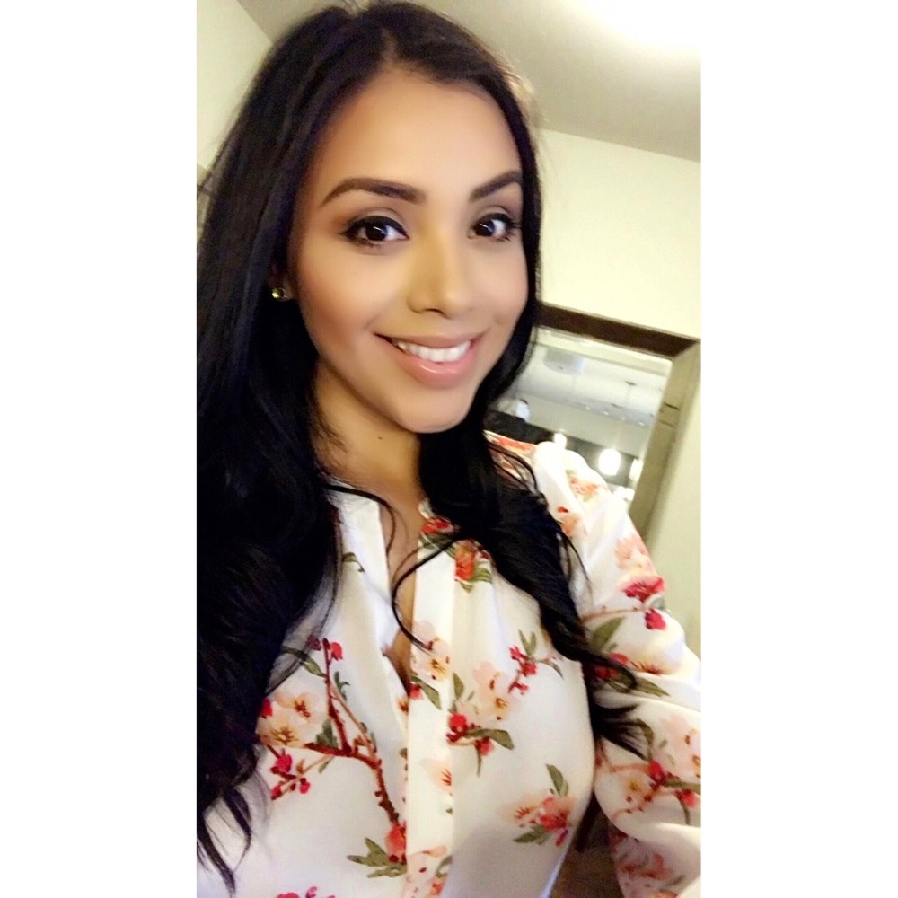Meet your Posher, Adriana