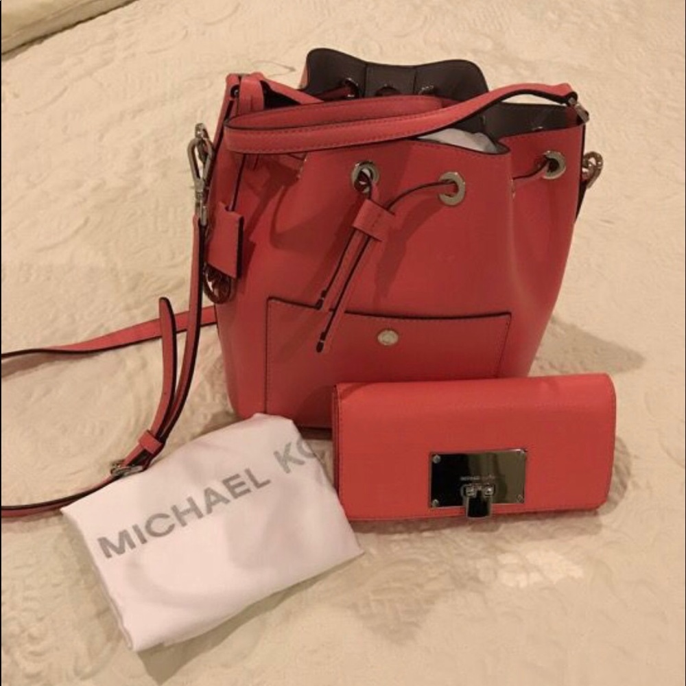 Michael kors bag and wallet