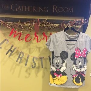 🎈Mickey & Minnie Tee shirt🎈
