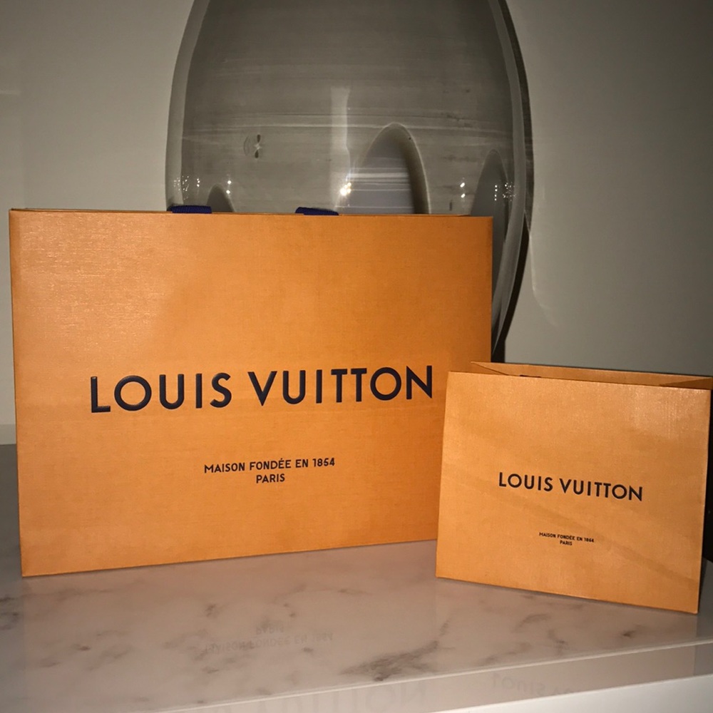 Louis Vuitton Shopping bags