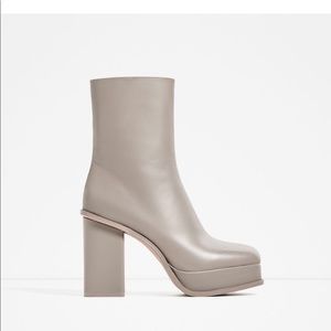 Brand new zara platforms  💚