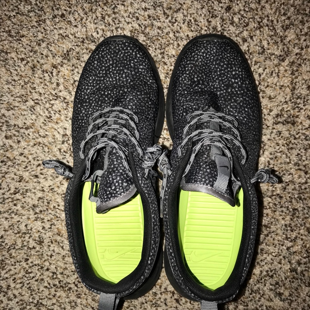 Women’s Nike roche