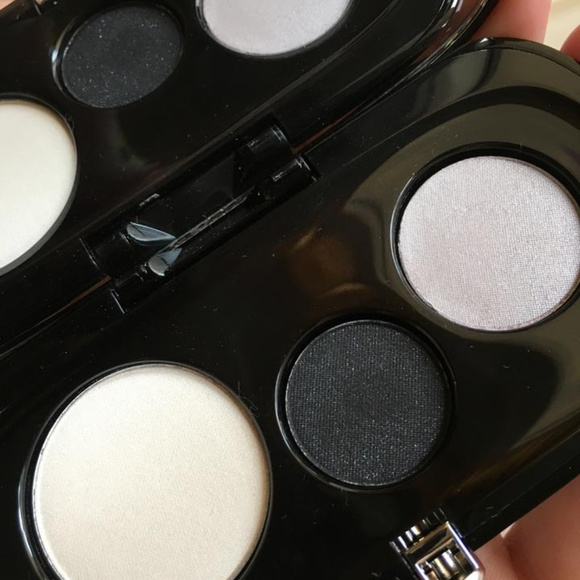 🔴SOLD🔴 Marc Jacobs EyeConic Plush Eyeshadow - Picture 5 of 8