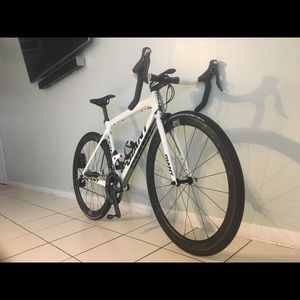 Meet your Posher, Javier