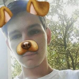 Meet your Posher, Dakota