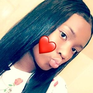 Meet your Posher, Elisha