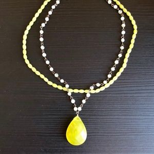 Choker/necklace.
