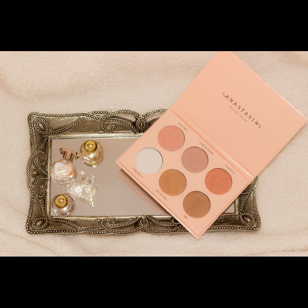ABH x Nicole Guerriero Glow Kit