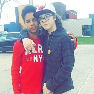 Meet your Posher, Sam