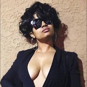 Meet your Posher, Leota