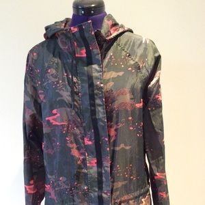 ❤️Reebok Camo nylon windbreaker