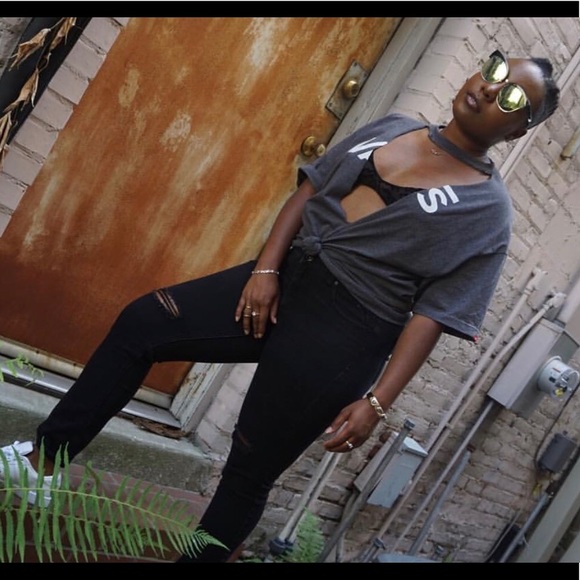 T shirt - Picture 3 of 4