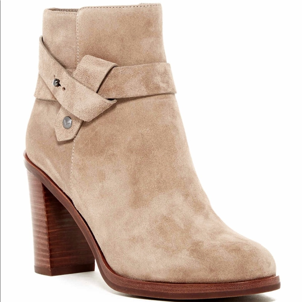 Via Spiga Farrah Suede size 39 . Worn once . - Picture 1 of 8
