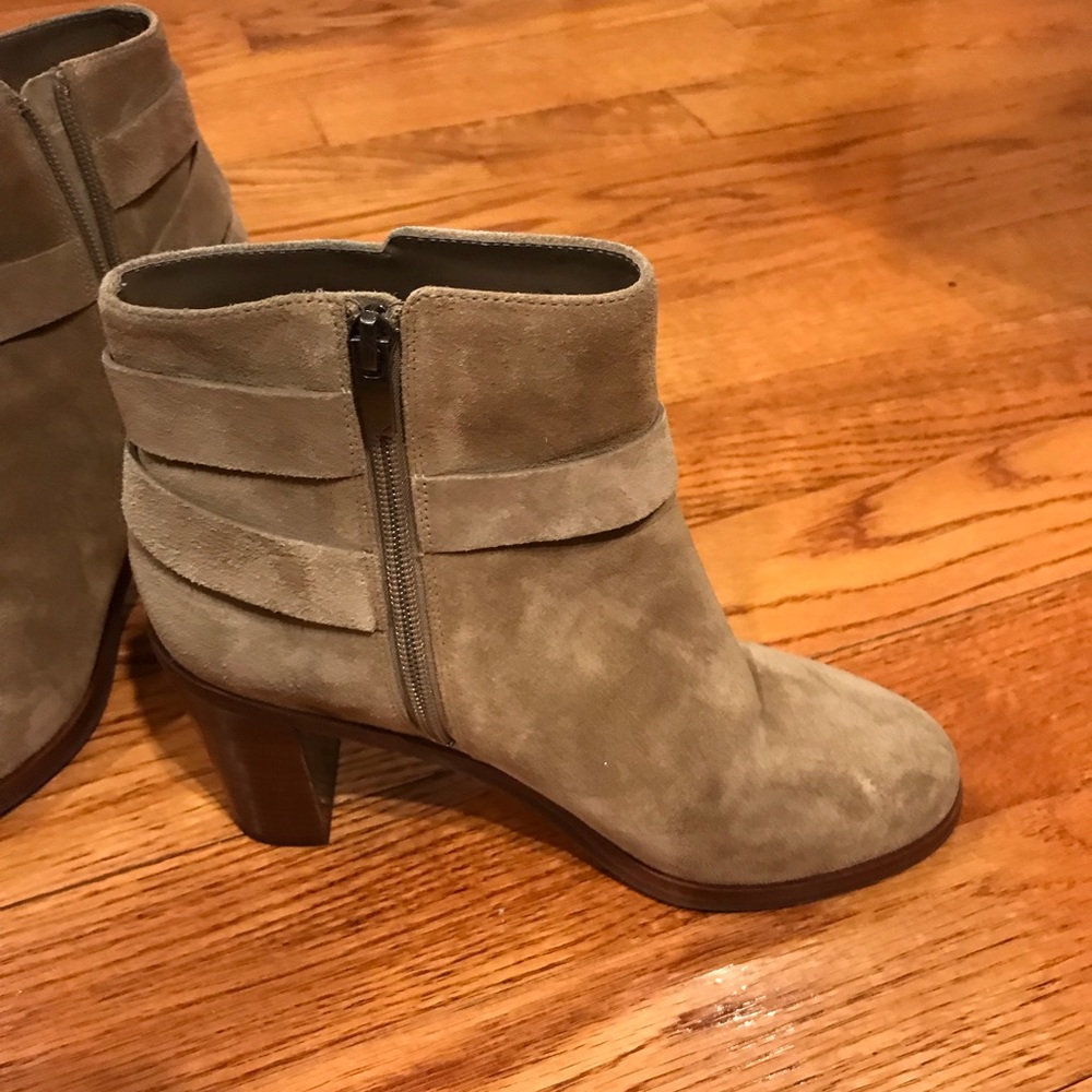 Via Spiga Farrah Suede size 39 . Worn once . - Picture 4 of 8