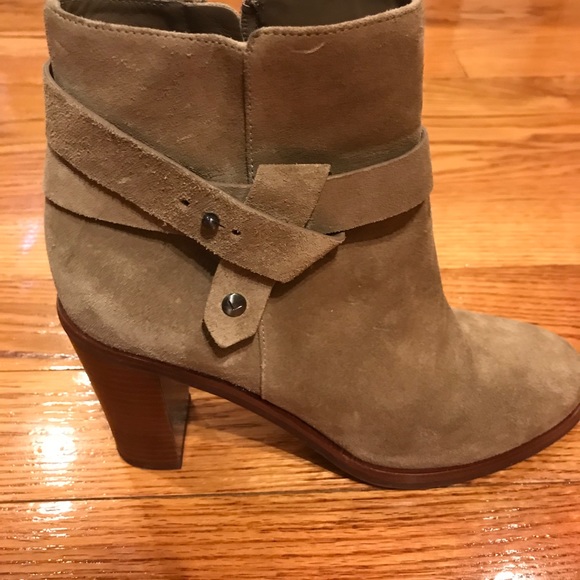 Via Spiga Farrah Suede size 39 . Worn once . - Picture 5 of 8