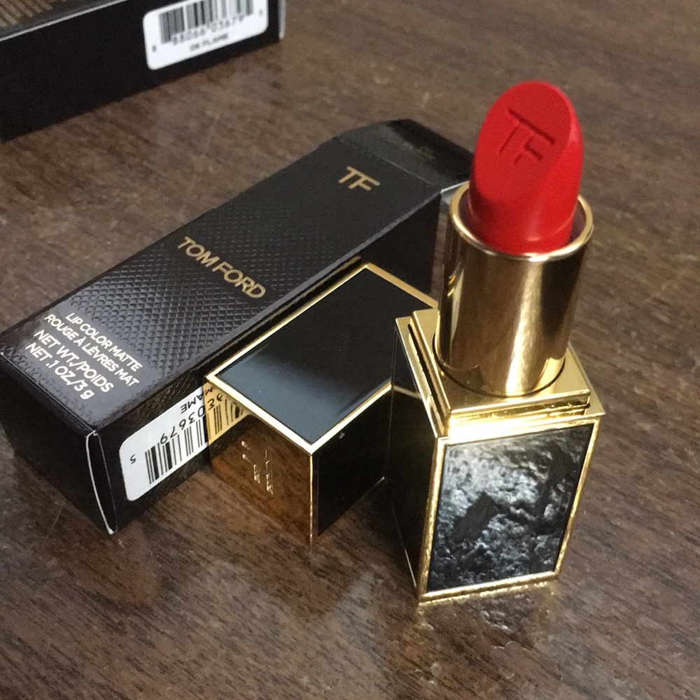 Tom ford lip color matte in 06 flame