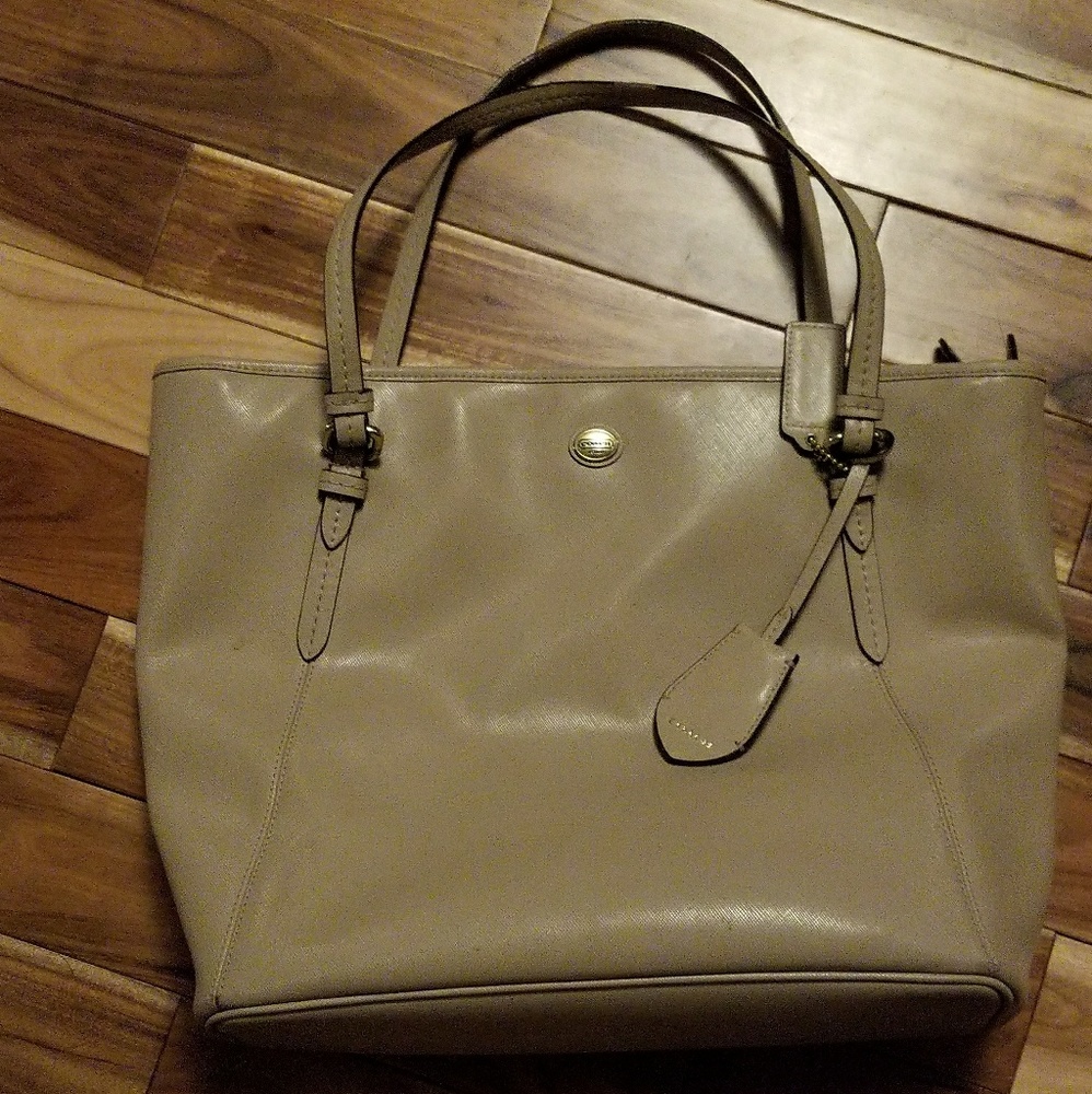 Cream tote