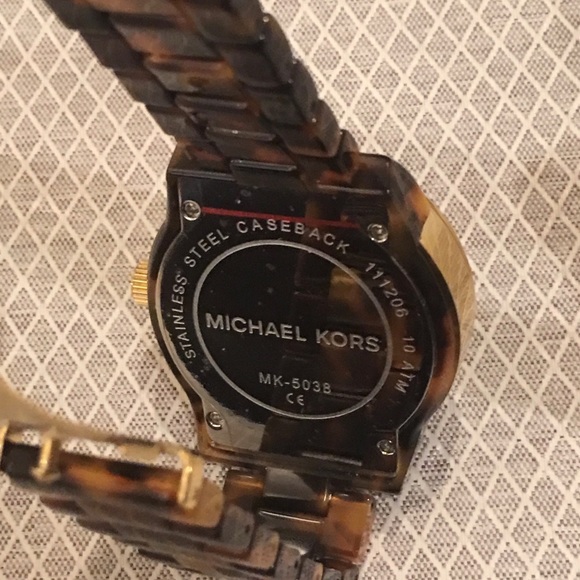 Michael Kors Watch - Picture 3 of 4