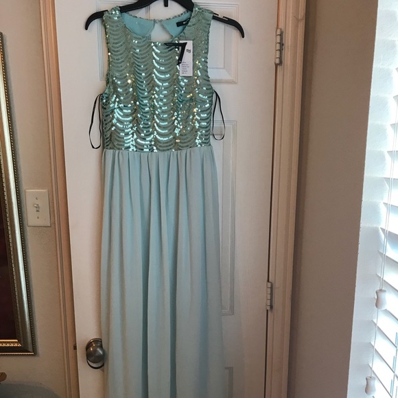 ASOS TFNC WEDDING Sequin Maxi Dress with Open Back - Picture 4 of 8