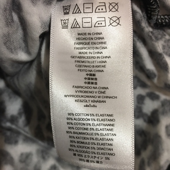 LIKE NEW (WITHOUT TAGS) MK TOP! - Picture 4 of 4