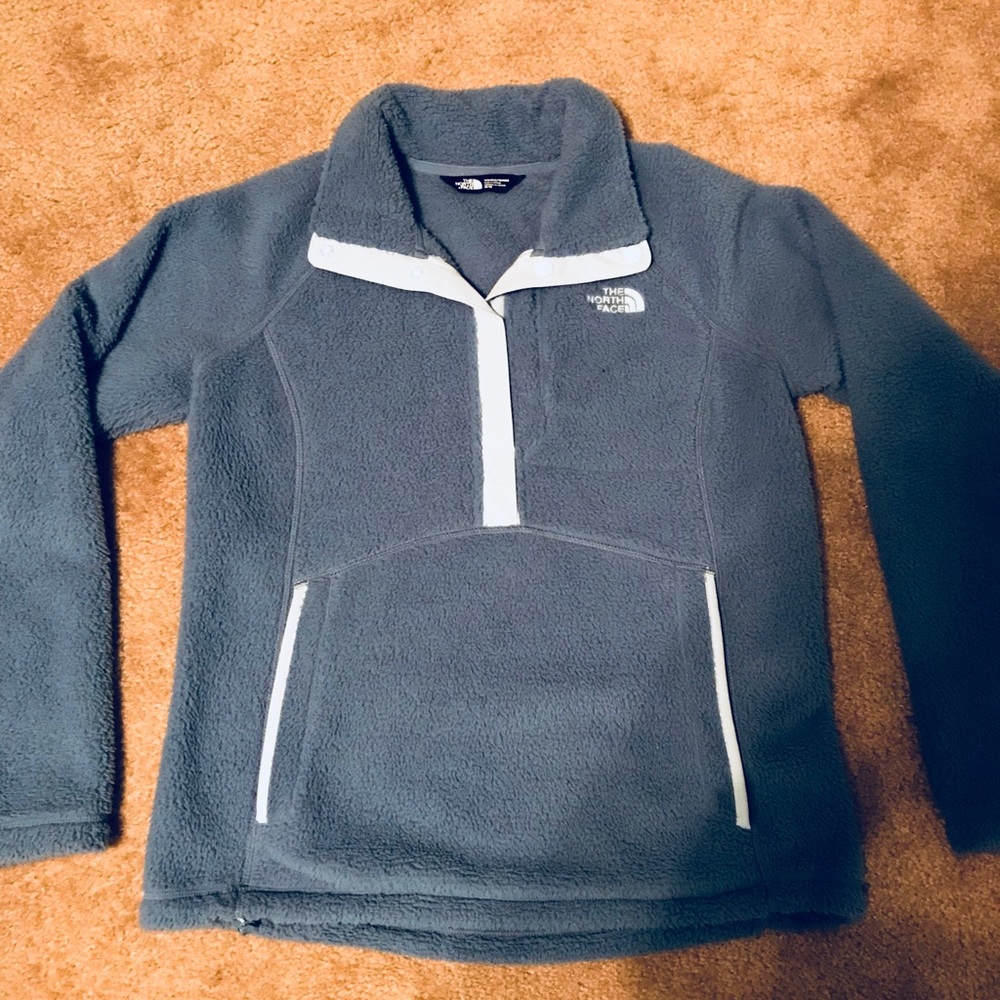North Face Pullover Medium