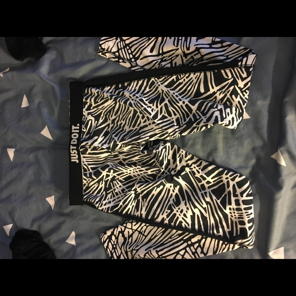 Nike printed leggings