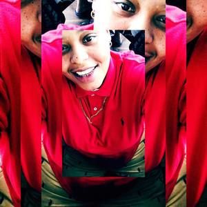 Meet your Posher, Kenethia