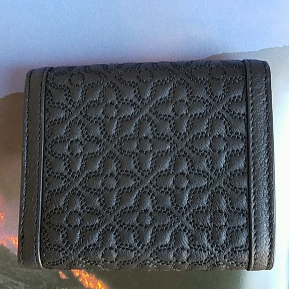 SOLD Tory Burch Authentic Small Black Wallet - Picture 4 of 4