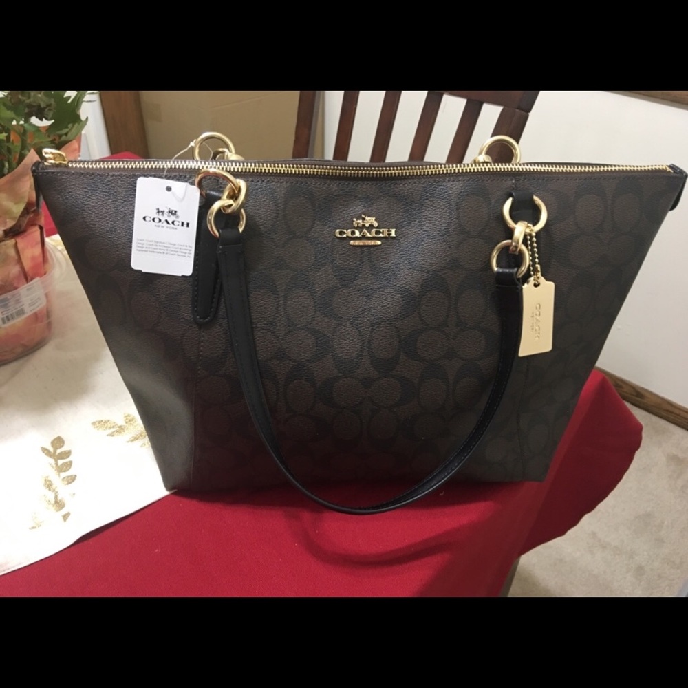 NWT Coach Ava Tote