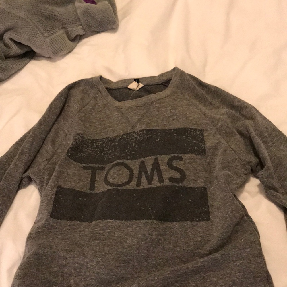 Toms grey pullover
