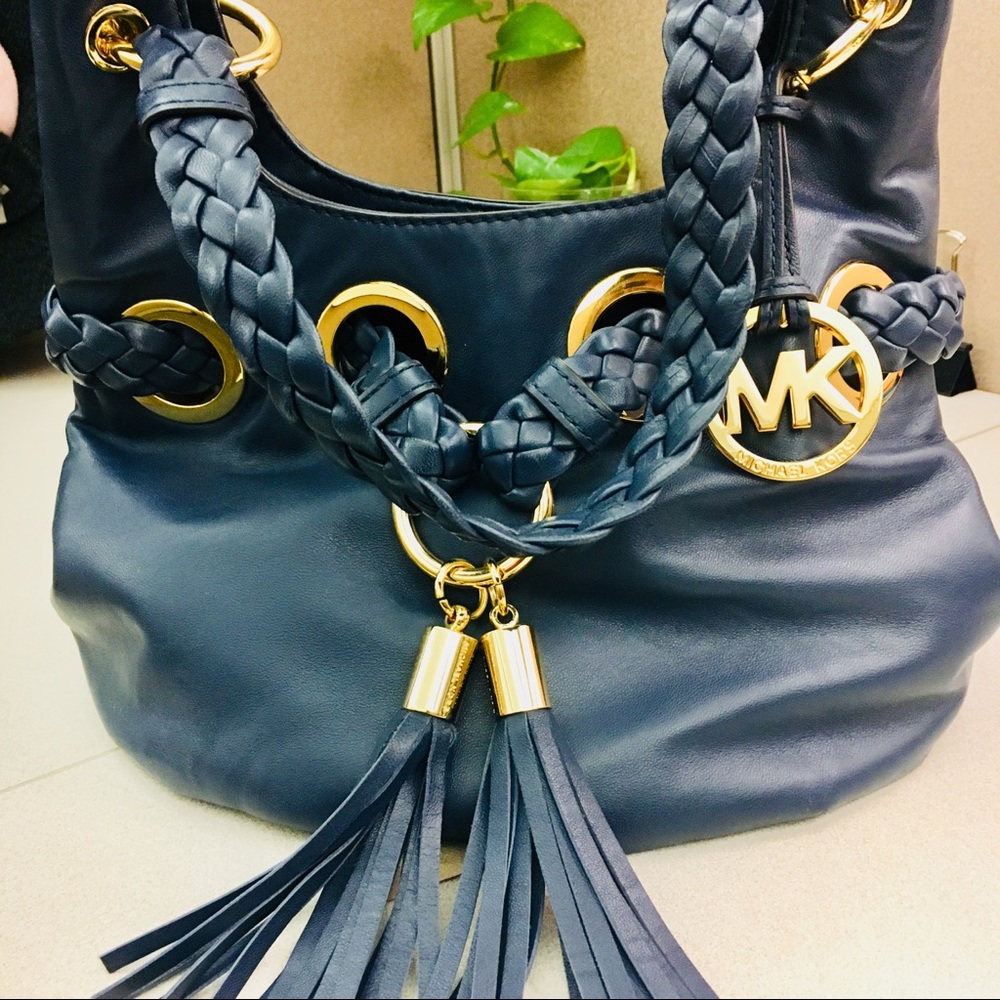 Michale Kors Blue Handbag