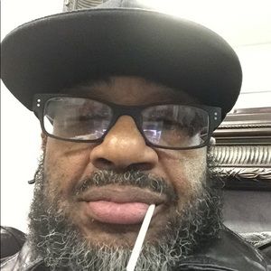 Meet your Posher, Elreese