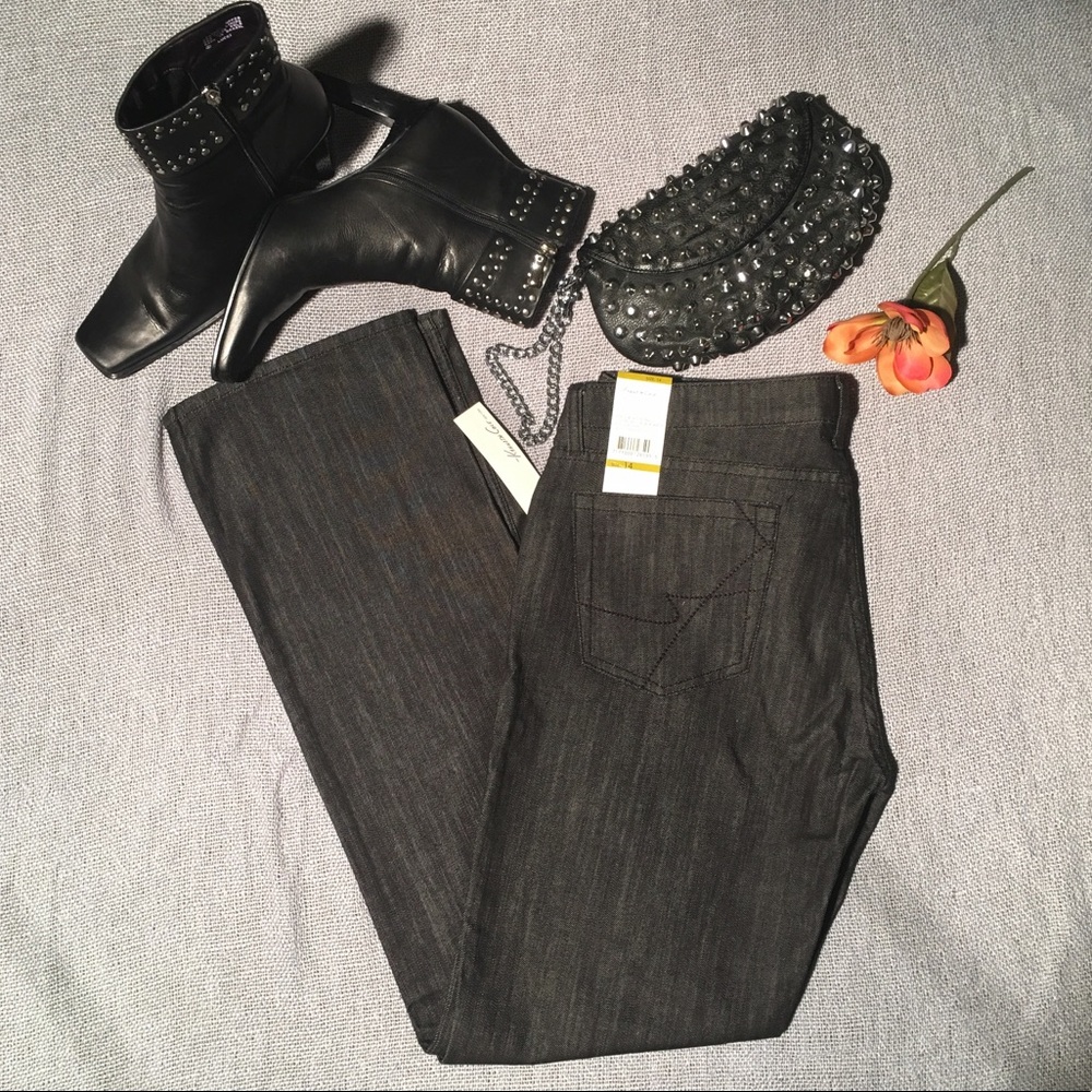 NWT KENNETH COLE BLACK JEANS.👖