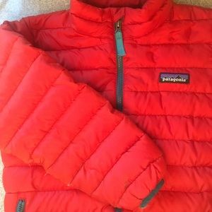 Patagonia toddler coat size 5, red