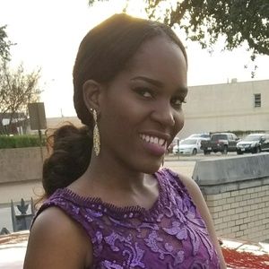 Meet your Posher, Toyin