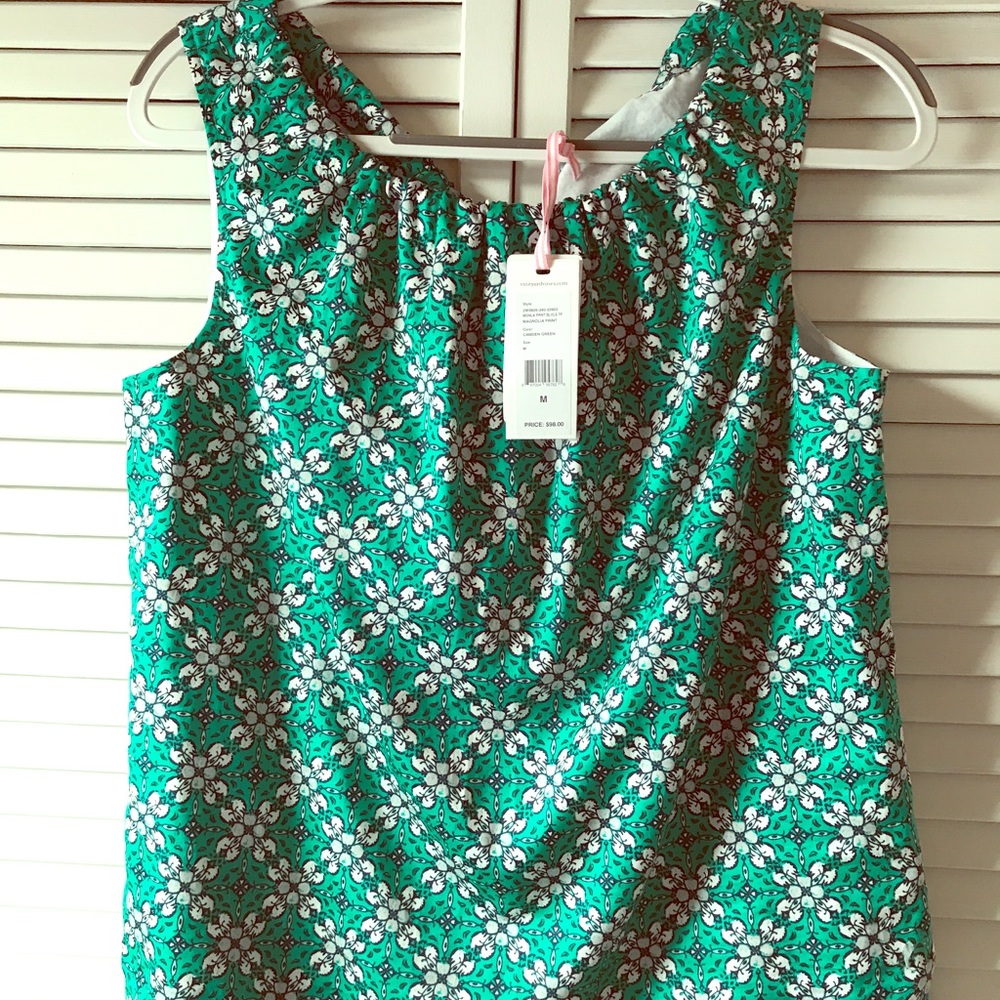 NWT-Vineyard Vines sleeveless top