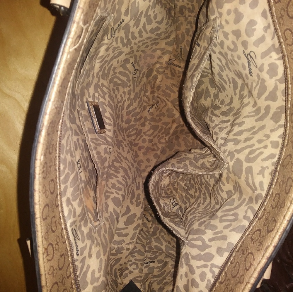 Guess Purse - Picture 3 of 3