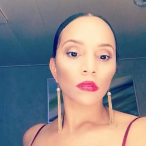 Meet your Posher, Nila