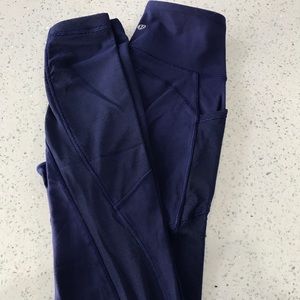 Lululemon keep score tight