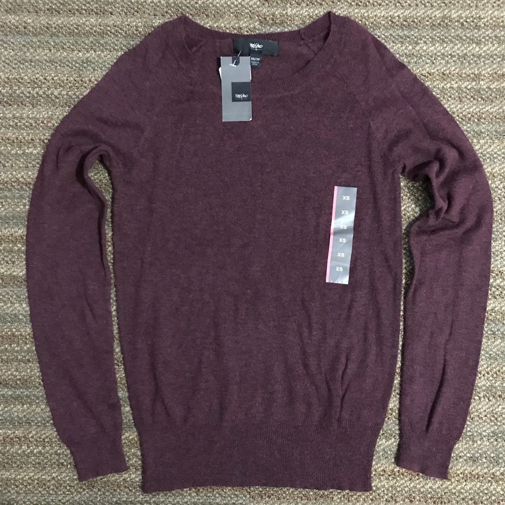 MOSSIMO LONG SLEEVE SWEATER
