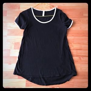 Black xs classic t