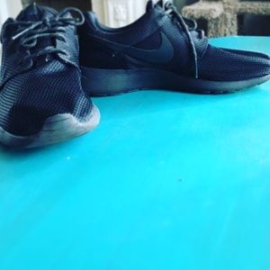 Women’s Nike shoes