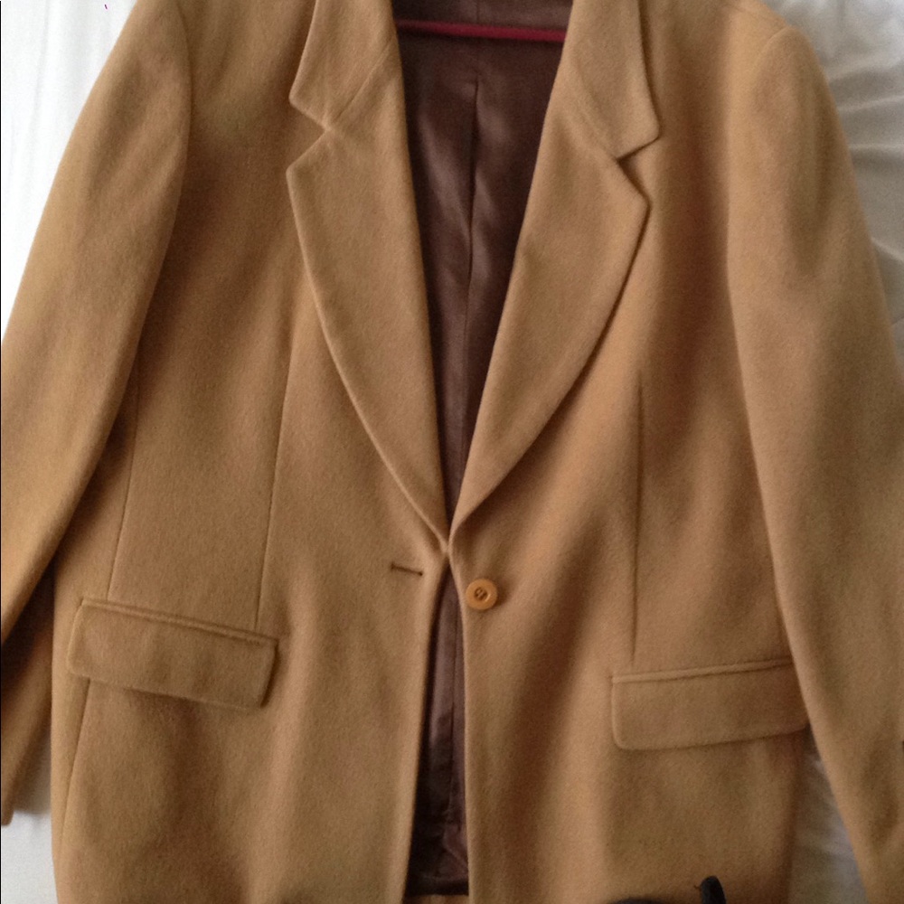 Gorgeous Camel Wool Coat