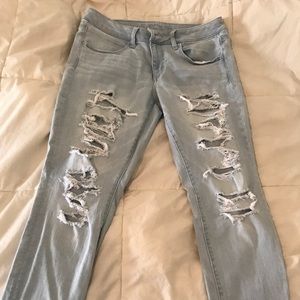 light wash super low rise jegging- American Eagle