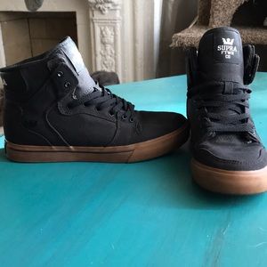 Boys Supras