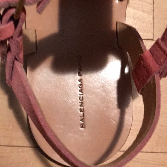 0400018145623_WHITEBLACK?wid=  Balenciaga sandals like new