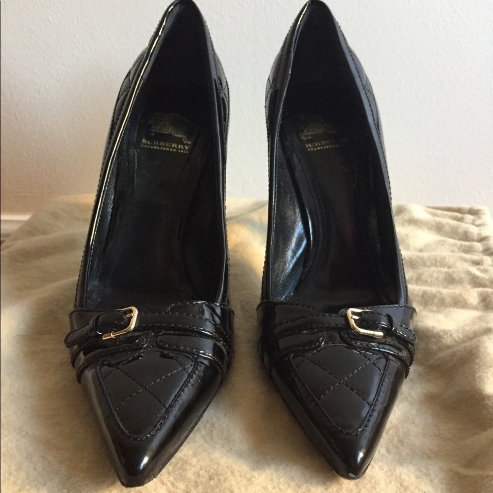 Burberry Black Patent Leather Pumps - fit 7.5