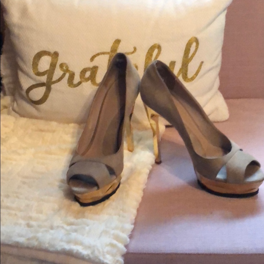 Used Herver Leger size 39. No box or dust bag