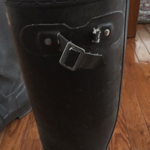 Well-Loved Hunter Tall Rain Boots - Picture 3 of 8