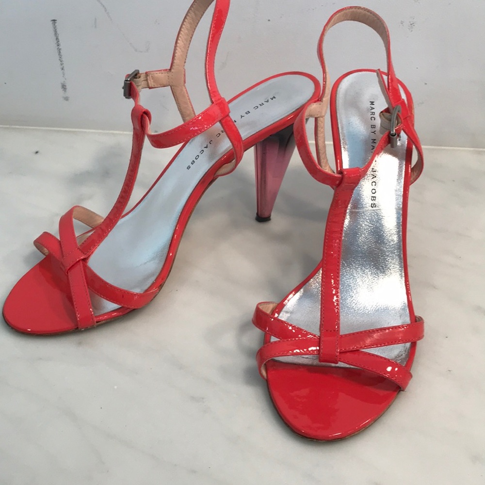 Marc by Marc Jacobs coral, ombré lucite heel, 9
